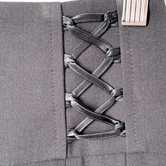 Bebe size 00 Pencil Skirt - Picture 6 of 16